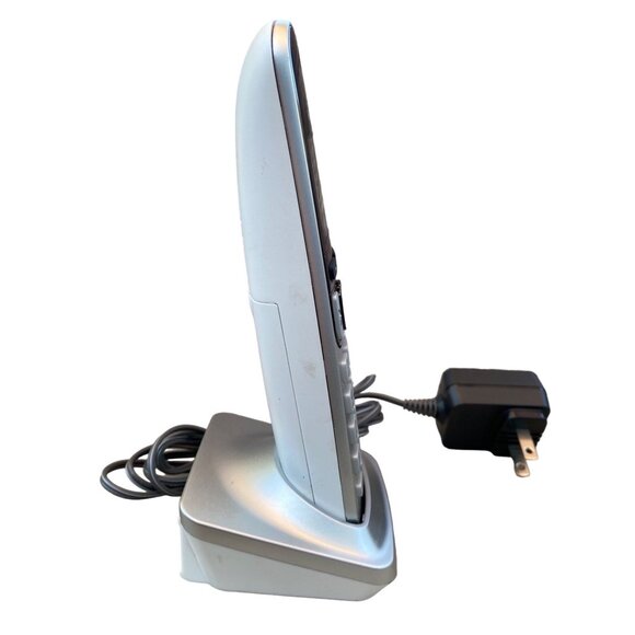 Panasonic Cordless Phone & Charger System KX-TGC210 - Picture 7 of 8